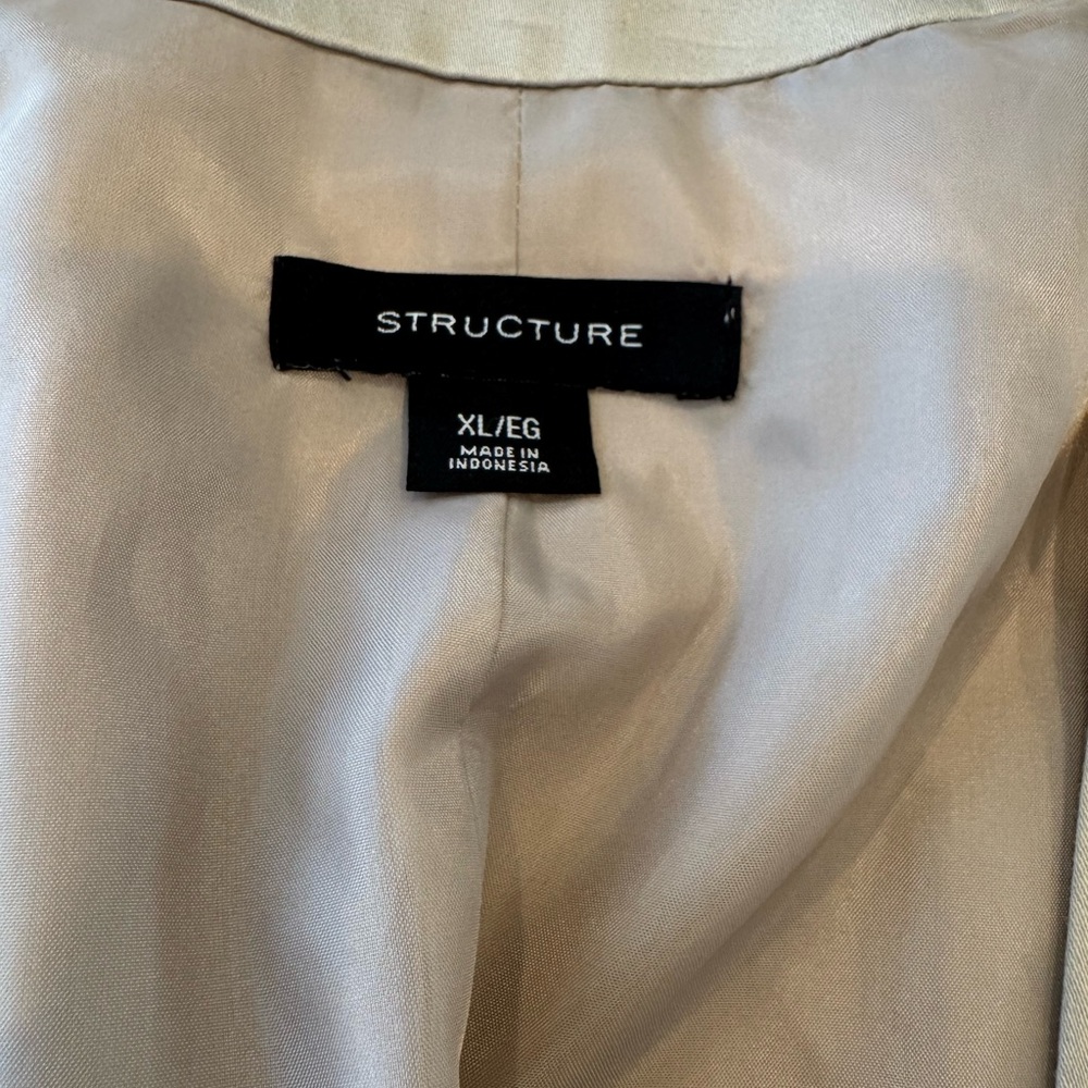 Structure Cream Button-Up Vest - Picture 3 of 9